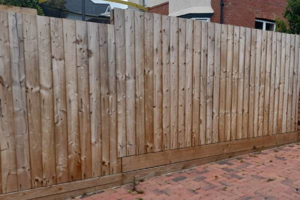 Services - Fencing & Painting